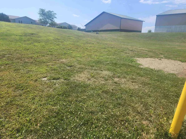 305 Vilas Dr, Montfort, WI 53569