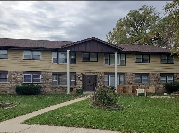 6875 Kathleen Ct, Franklin, WI 53132