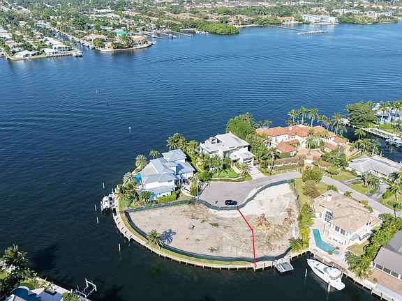 3rd image of 92 Island Drive S