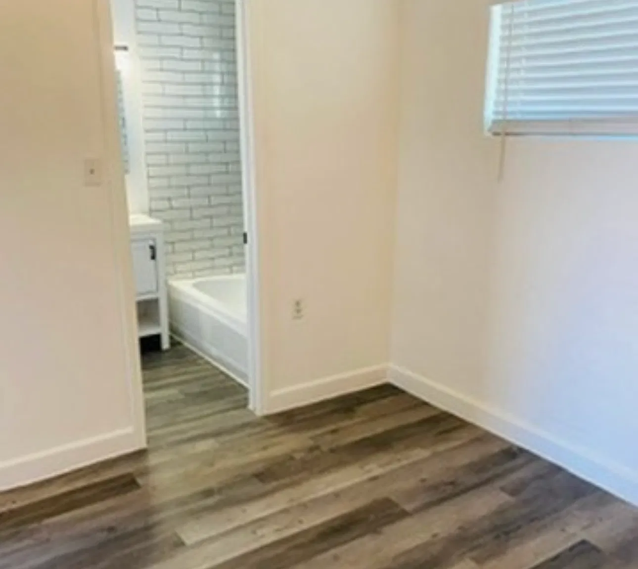 1 bed, 500 sqft, $1,025 — Photo 3