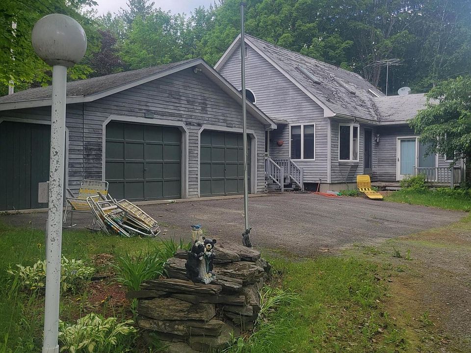 2nd image of 3 Foss Hill Rd