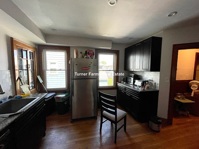 14 Renfrew St — Photo 33