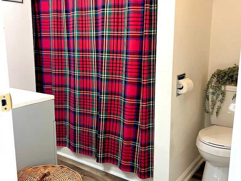 107 Riverview Dr #8 — Photo 11