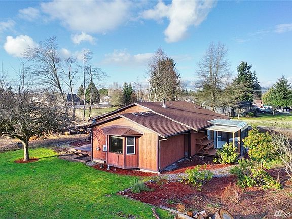 3rd image of 2022 13th Ave SE