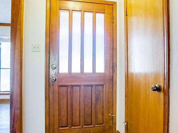 5th image of 3325 Shadyhill Dr