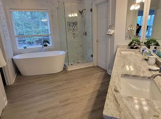 6515 Red Maple Dr, Charlotte, NC 28277