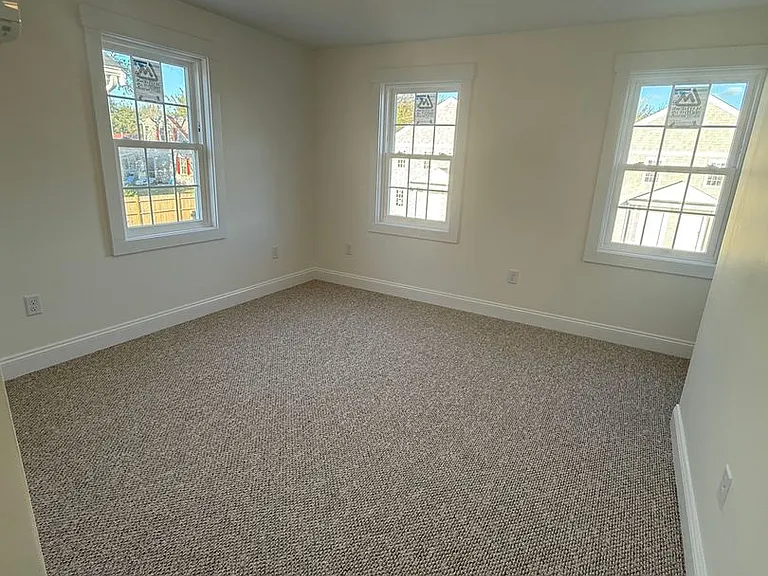 232 Upper County Rd — Photo 4