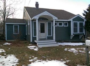 56 Lincoln St, North Kingstown, RI 02852