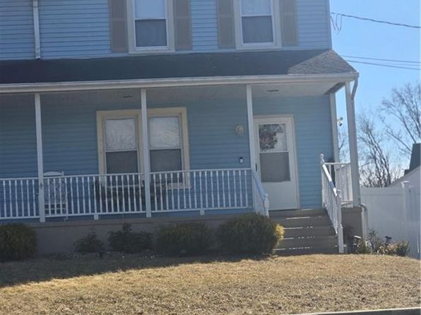 23 Maple St