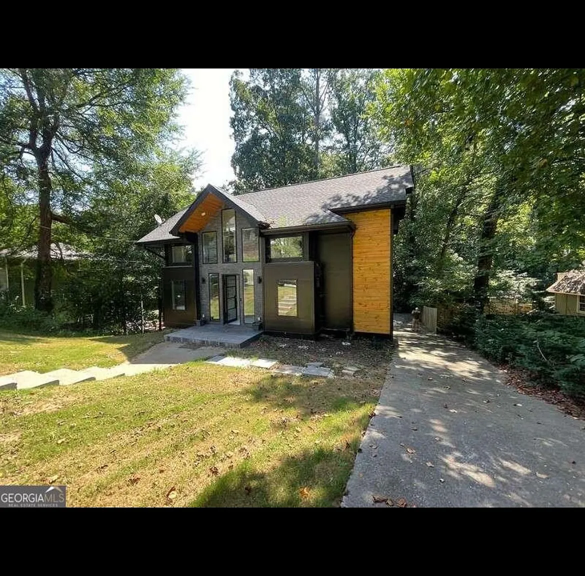 3 bed, 2066 sqft, $5,000 — Photo 1