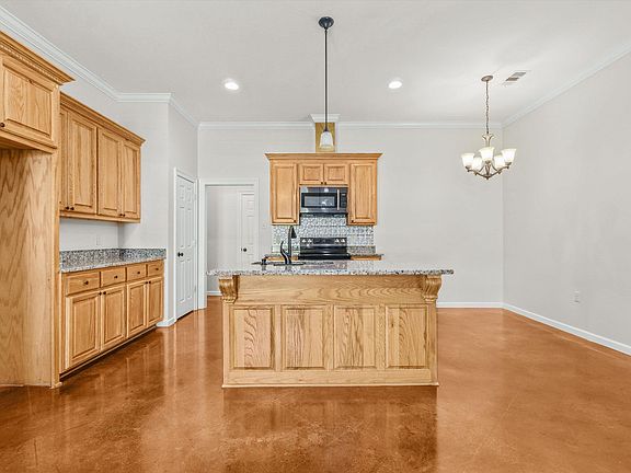 5th image of 1517 W Avondale St