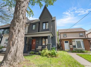 209 Maria St, Toronto, ON M6P 1W6
