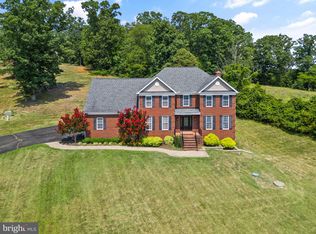 6451 Emily Anne Ct, Warrenton, VA 20187