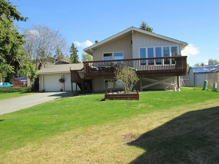 9451 Strathmore Dr — Photo 22