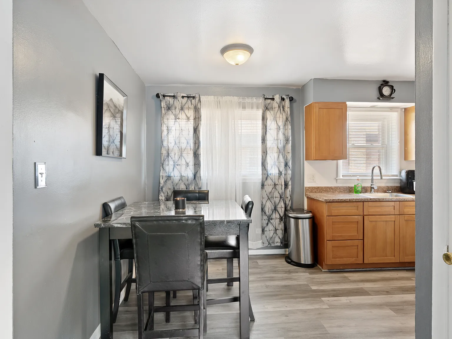 Blue Station Apartments — Photo 4