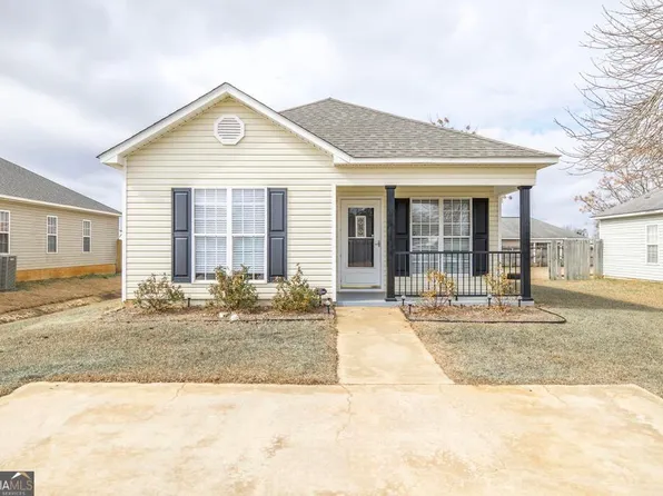 316 Haverhill Cir, Warner Robins, GA 31088