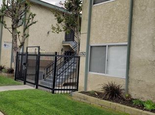 1050 E Harding St APT 11, Long Beach, CA 90805