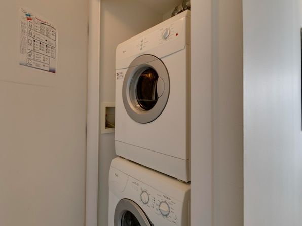2 bedroom rental in Richmond — photo 4