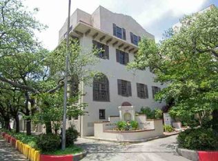 621 21st St UNIT 304, Galveston, TX 77550