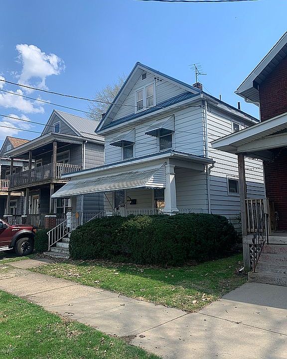 1st image of 441 E 22nd St