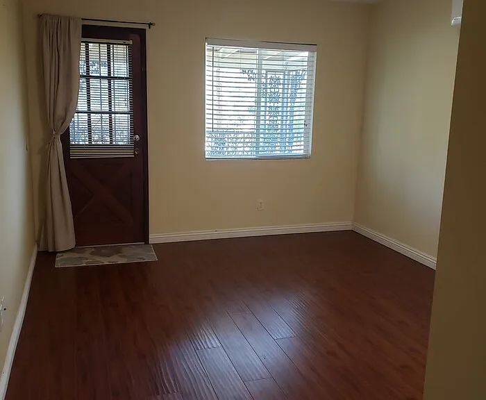 4490 Pomona Ave #B — Photo 13