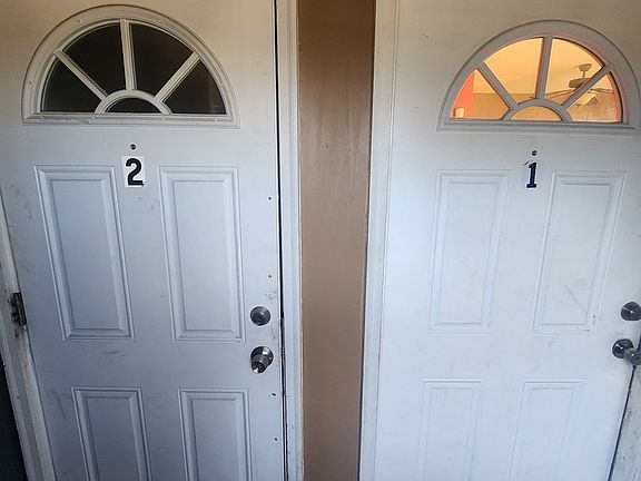2nd image of 852 E 88th St
