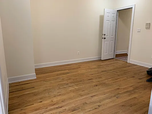 Rented by Rentiko Inc | media 10