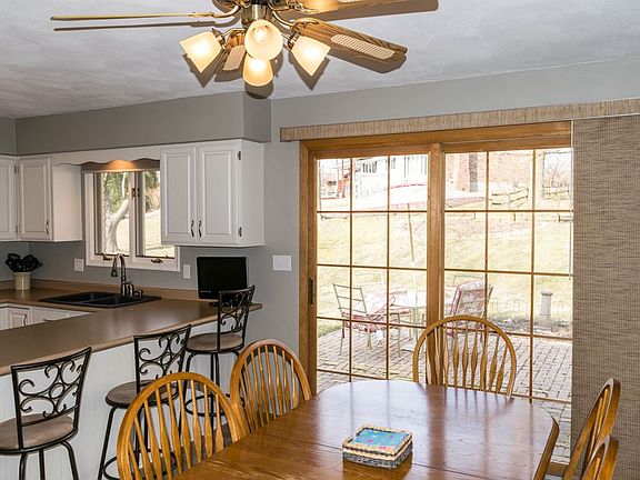 5th image of 3122 Arbor Oaks Dr