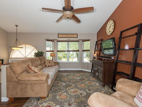 2nd image of 235 Bracadale Ave