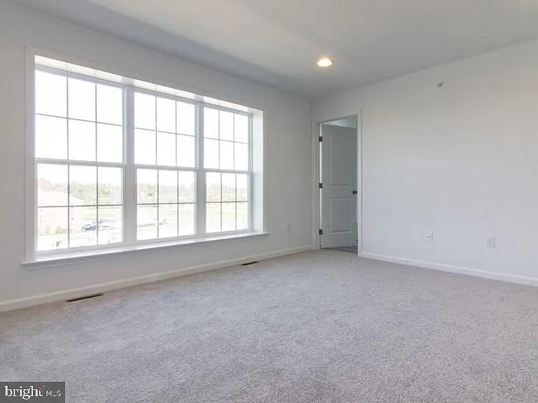 3251 Mateer Ln — Photo 23