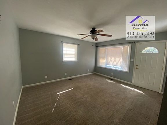 3rd image of 1933 Wayne Ln