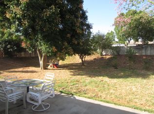 255 Merryfields Ave, Colton, CA 92324