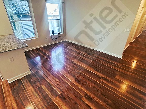 2nd image of 729 Monteagle St