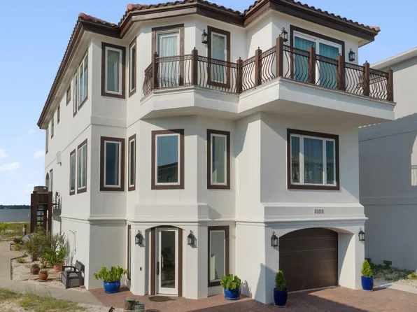 7303 Spinnaker Ct, Navarre, FL 32566