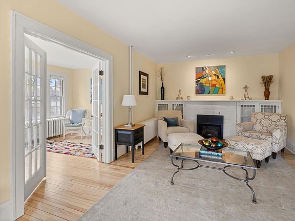 4th image of 28 Henderson Terrace