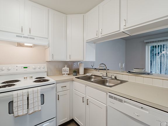 5th image of 194 Heritage Pl APT 193