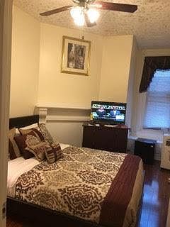 2nd image of 2-503 S 42nd St Unit 2