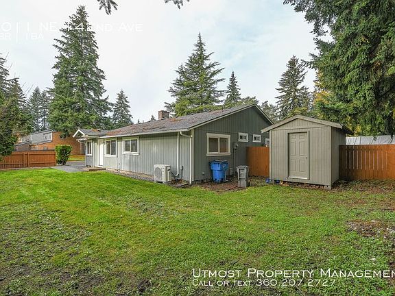 5th image of 1011 NE 142nd Ave
