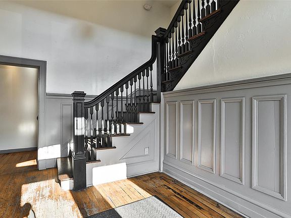 4th image of 4242 Laclede Ave APT 105