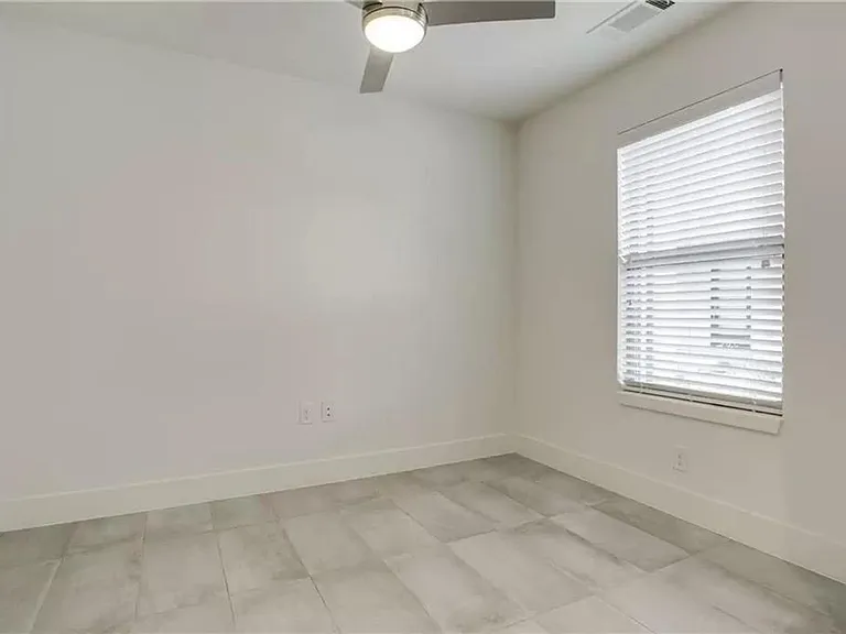 4303 Cole Ave — Photo 15