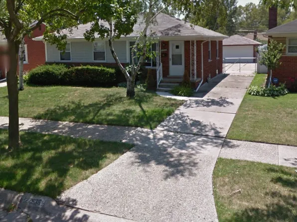 22936 Colony St, Saint Clair Shores, MI 48080