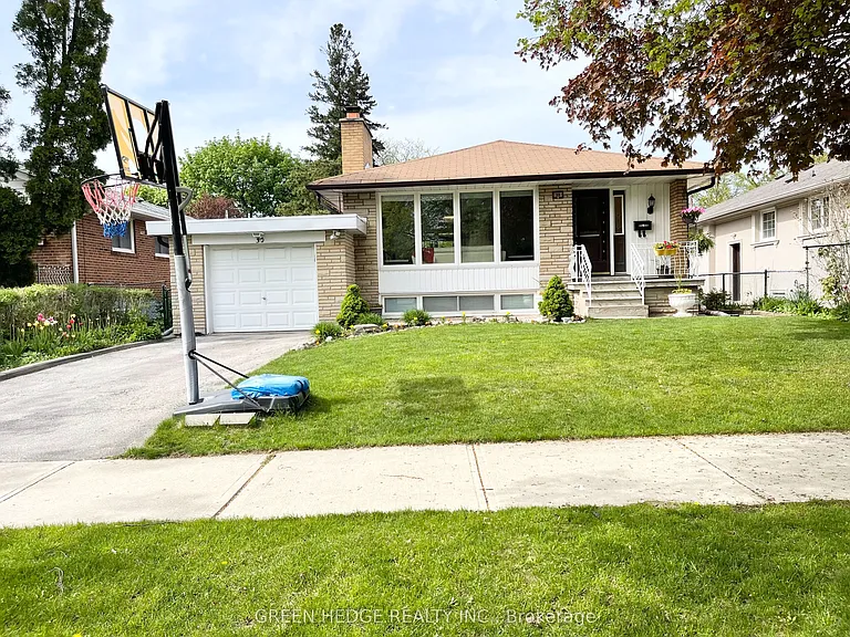 30 Tapley Dr #LOWER LEVEL — Photo 1