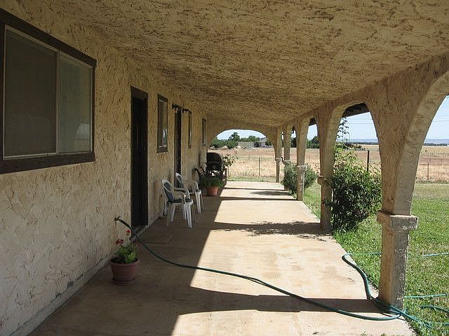 2nd image of 5351 Hall Rd
