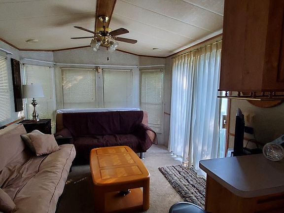 3rd image of 266-267 Teton Lane Gln #9