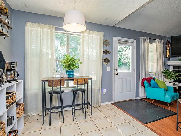 3rd image of 3838 W Lilac Dr