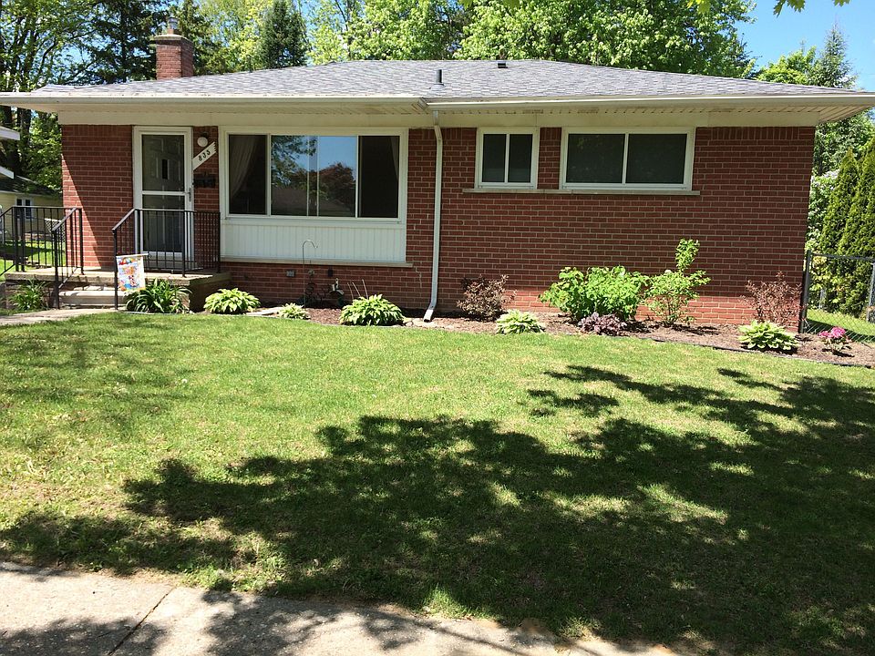 1st image of 835 Squire Ln