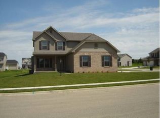 2502 W Carlisle Ln, Dunlap, IL 61525