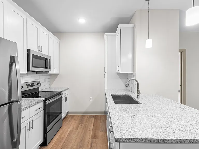 Midtown Apartments — Photo 50