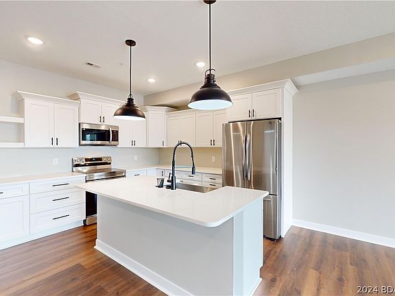 2nd image of 104 Sierra Bay Dr #1D