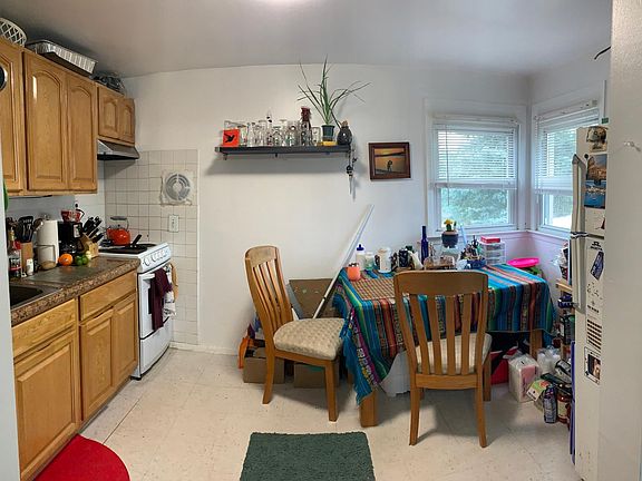 4th image of 441 Whittier Ave #3